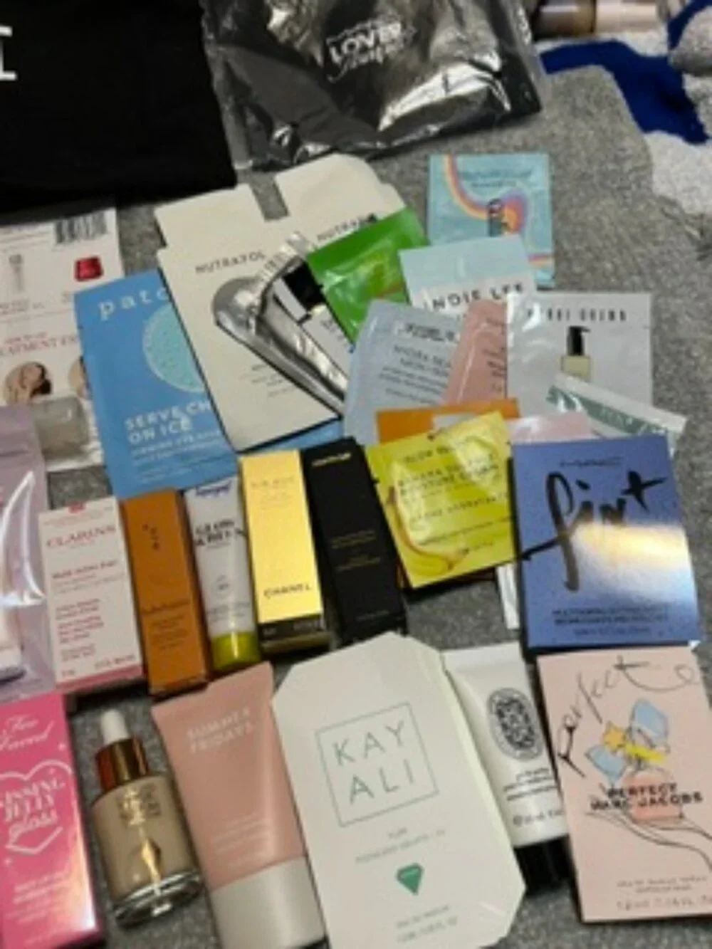 NWT 40+ Items Sample & Deluxe Size Fragrance/Skincare/Makeup Bundle